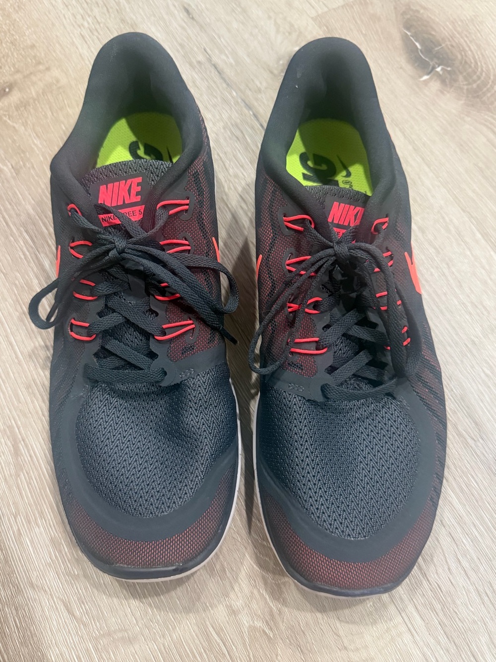 Nike Free 5.0 men’s running shoes -Size 11